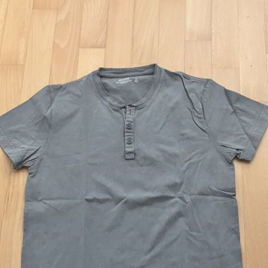 Hollister Henley T-Shirt