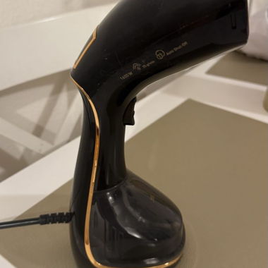 Grundig Dampfglätter für Kleidung