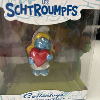 Smurfette figurine