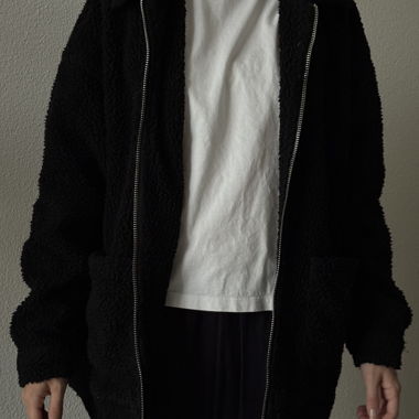 Schwarze Teddyjacke