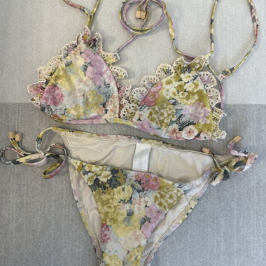 Bikini floreale da annodare