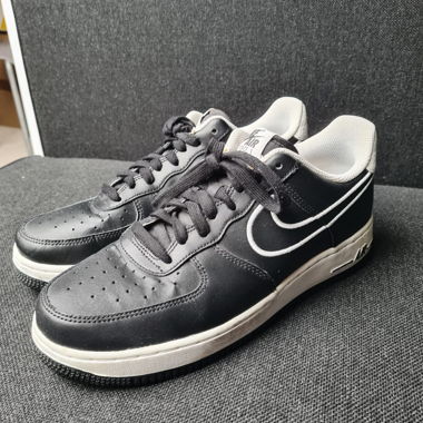 Nike Air Force 1 Low (Black/White)
