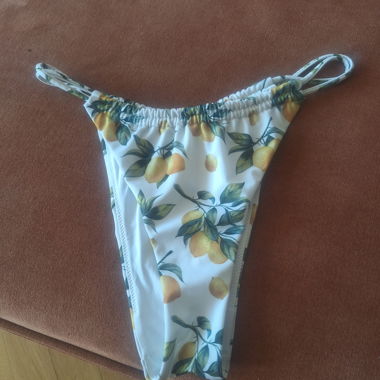 Bas de bikini à imprimé citrons