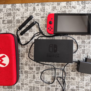 Nintendo Switch Konsole inkl. Zubehör