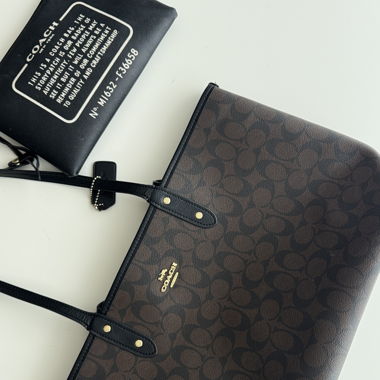 Double-sided Coach bag