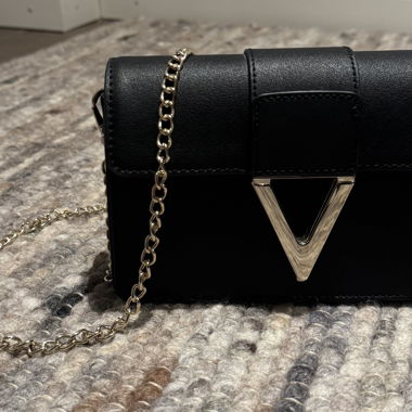 Borsa Clutch con Catena Nera