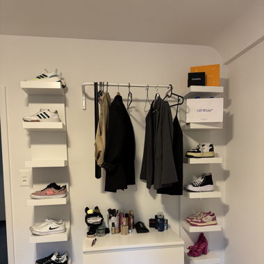Garderobe zu verkaufen