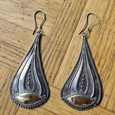 Silver Pendant Drop Earrings