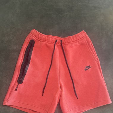Short de Nike tech rouge 