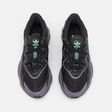 Adidas Ozweego in Black
