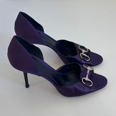 Gucci Satin Horsebit Heels (40)