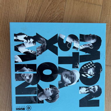 ALBUM MONSTA X 