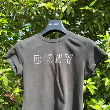 TEEN: DKNY t-Shirt (New)