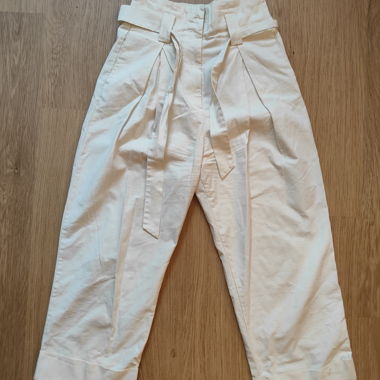Elegant white summer trousers