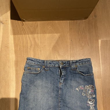 mini skirt