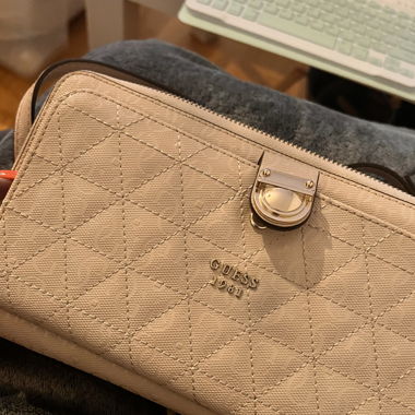 GUESS TABBI wallet geldbrose bag clutch