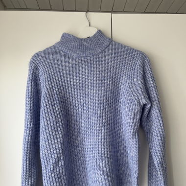 Pieces Pullover