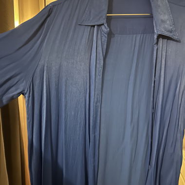 Blaues ZARA-Hemd aus Satin