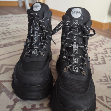 Buffalo {VEGAN} Männer EUR 46