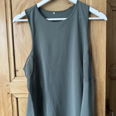 khaki-grünes Sporttop H&M