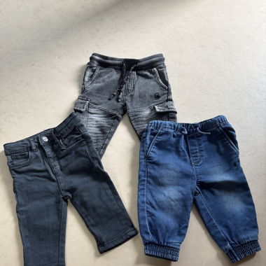 Jeanshose für Baby
