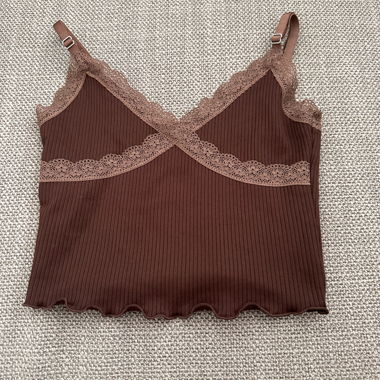 Brownes crop top mit Lace details