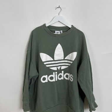 Grüner Adidas-Sweater