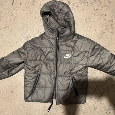 Nike Thermo-Fit Steppjacke mit Kapuze S