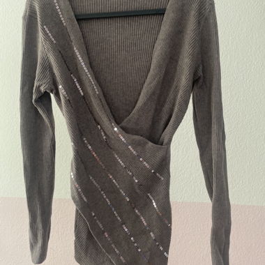 Pull croisé côtelé