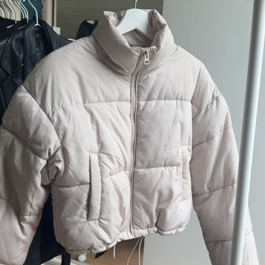 Piumino beige imbottito