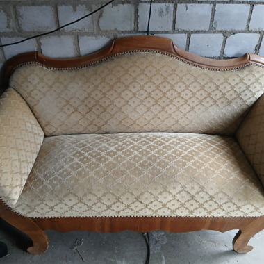 Canapé ancien pour deux personnes