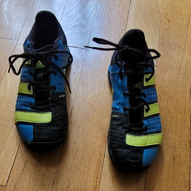 Chaussures d’intérieur Adidas