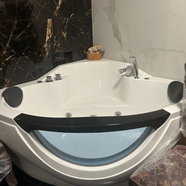 Vasca da bagno Whirlpool modello ad angolo