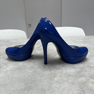 Décolleté in vernice blu Angelina Jones