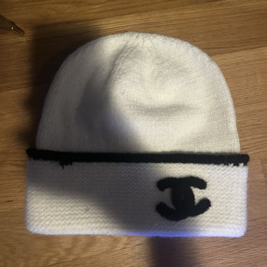 Bonnet Chanel