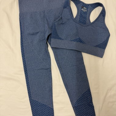 Ensemble de sport bleu