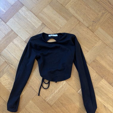 Black long-sleeve open back