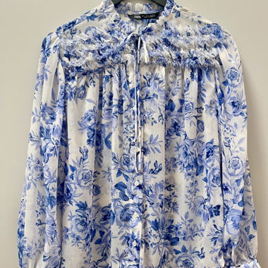 Camicia ZARA con motivo floreale