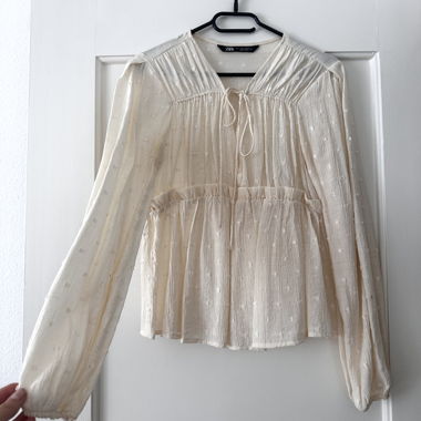 Zara Bluse mit Punktmuster