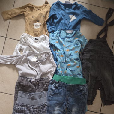Pack of 9 clothing items 50–56 cm