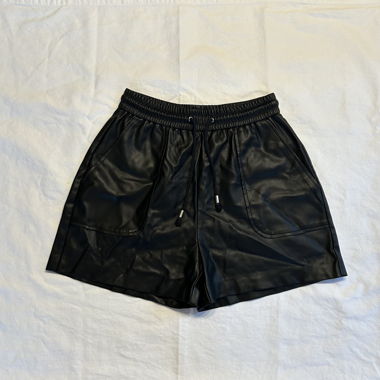 Shorts effet cuir