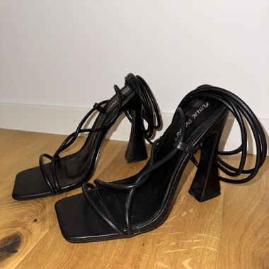 Black strappy crossed heels Public Desire