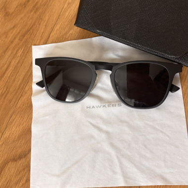 NEUVES - lunettes style ray-ban 