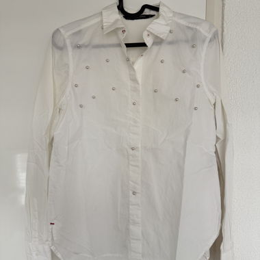 Weisse Damenbluse mit Perlen Zara