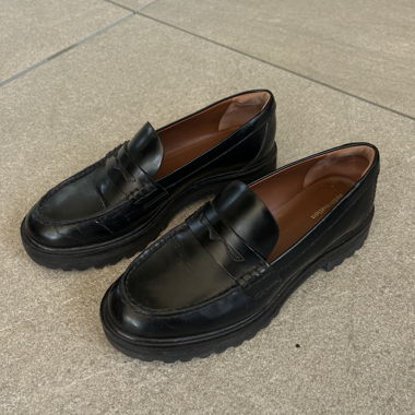 Mocassins en cuir noirs