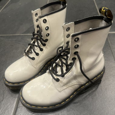 Dr Martens Weiss