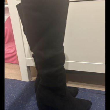 Black Boots