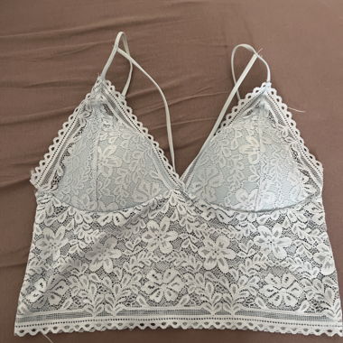 Haut court en dentelle blanc
