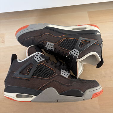 Jordan 4's: Starfish 