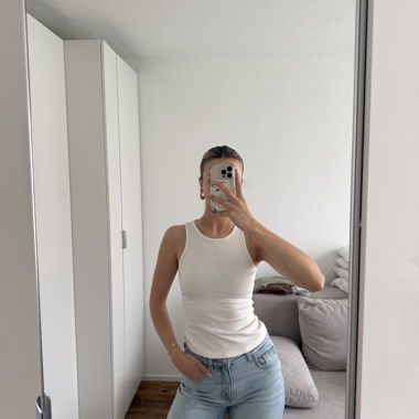 Weisses Tanktop